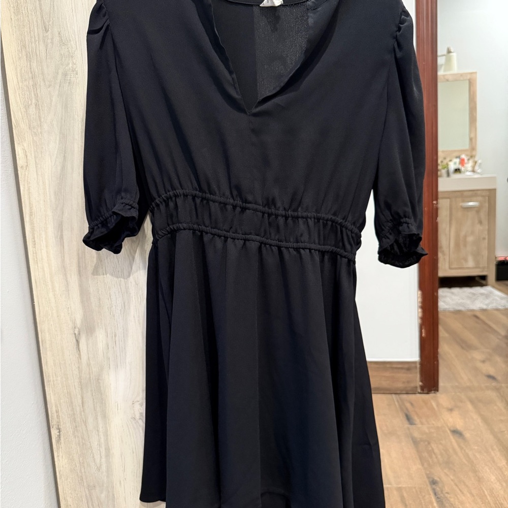 Chic Black Dress